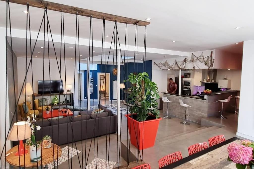 Dinard : Loft De 175 M² - A 150 M De La Plage Exteriör bild
